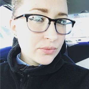 Meet your Posher, Joie